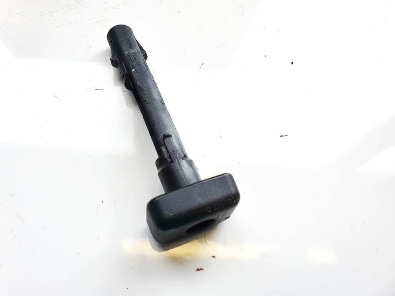 221241 Mitsubishi Carisma 2002 Salona apdare (plastmasas)