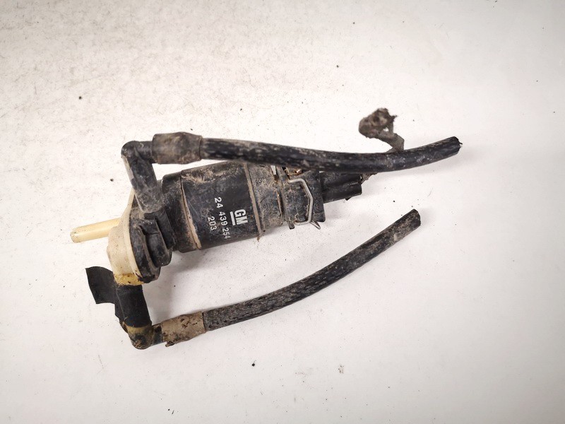 24439254 used Windshield Windscreen Washer Pump Opel Vectra 2004 2.2L