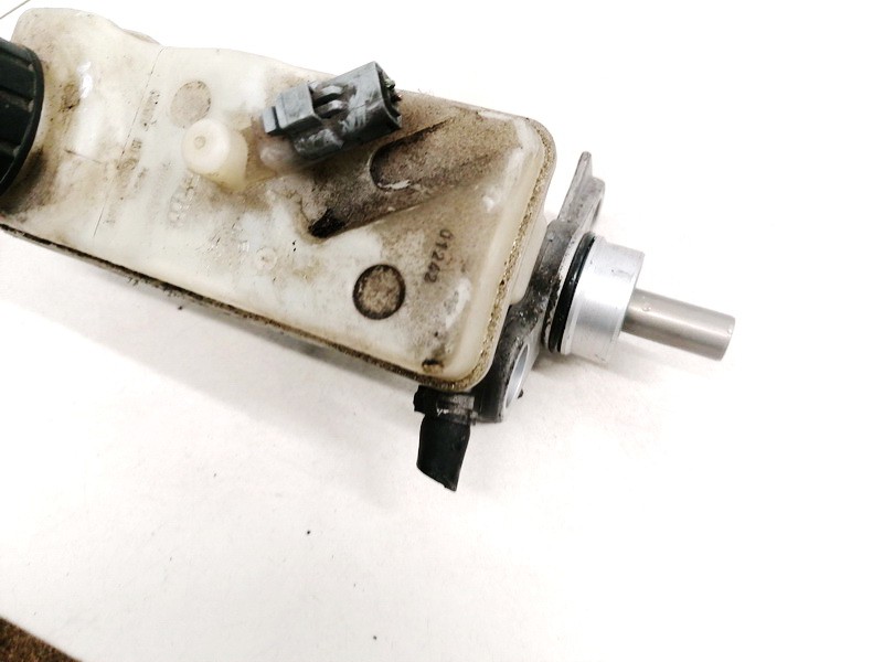 320671112 320671112 Brake Master Cylinder Renault Scenic 2004 1.5L 15EUR EIS01207301 Used