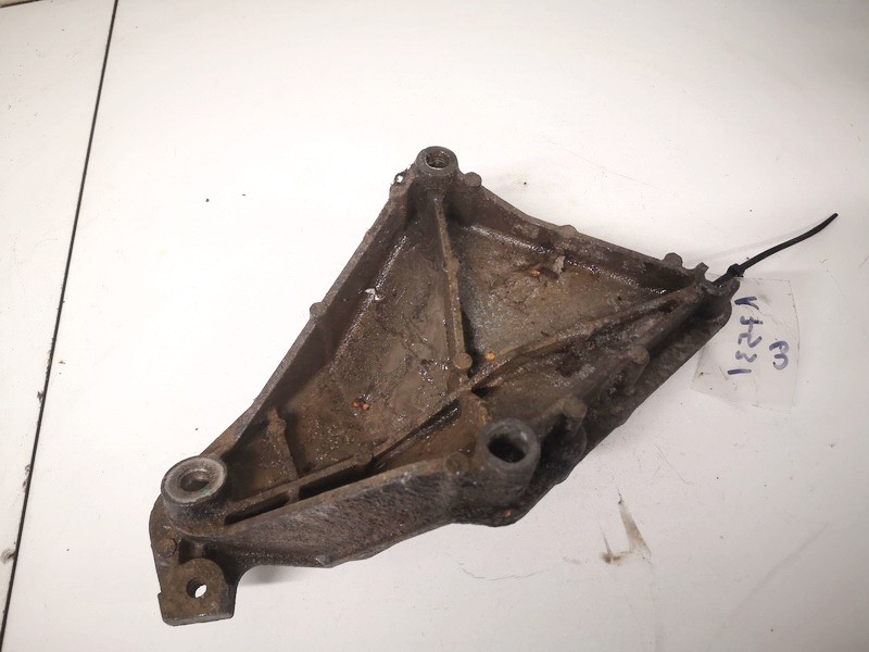 7700817262 used Engine Mount Bracket and Gearbox Mount Bracket Renault