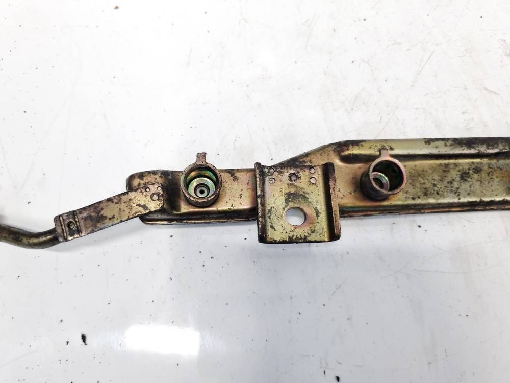 Nissan Primera 2005 Fuel injector rail (injectors)(Fuel distributor) - Thumbnail 3