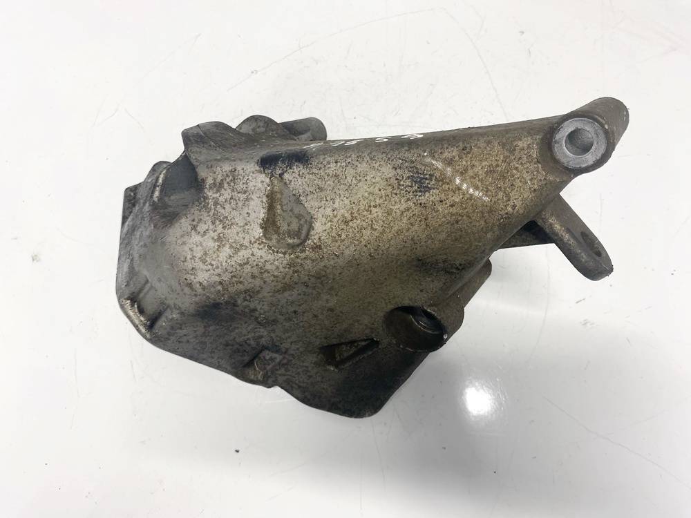 045199207M Skoda Fabia 2009 Engine Mount Bracket and Gearbox Mount Bracket