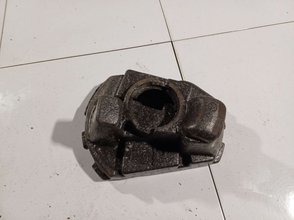 1J0012115M Volkswagen Golf 2001 Tool kit