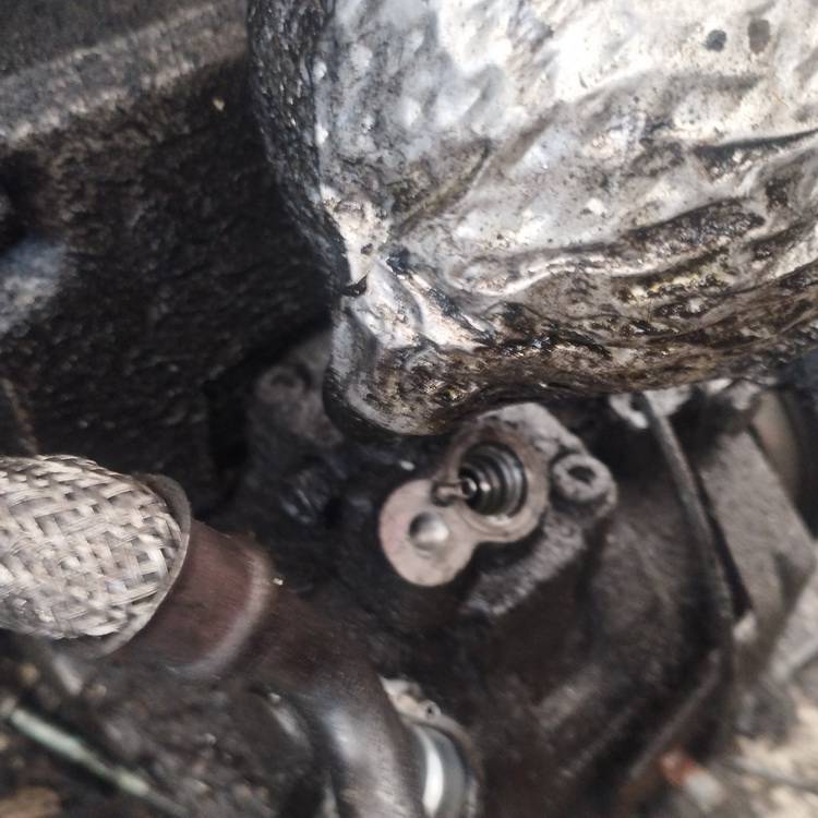 Volkswagen Passat 2001 Vacuum Air Tank - Air pressure accumulator - Thumbnail 3