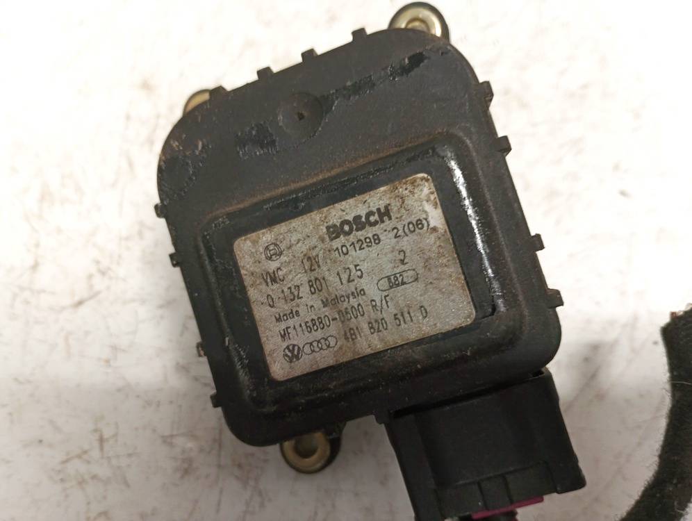 4B1820511D Audi A6 1999 Heater Vent Flap Control Actuator Motor - Thumbnail 3