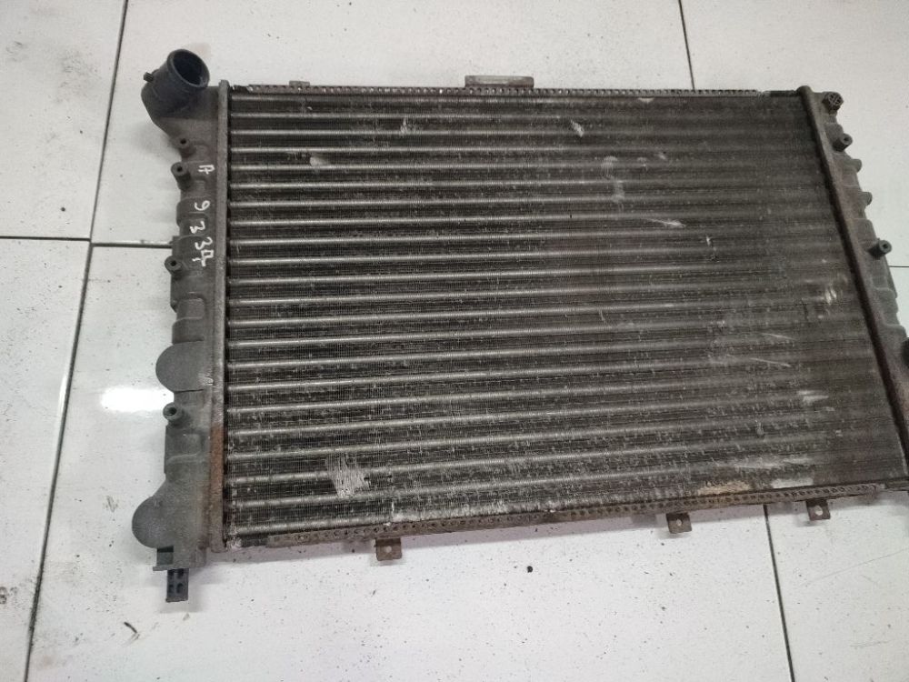 Renault Scenic 2000 Vandens radiatorius (ausinimo radiatorius) - Thumbnail 2