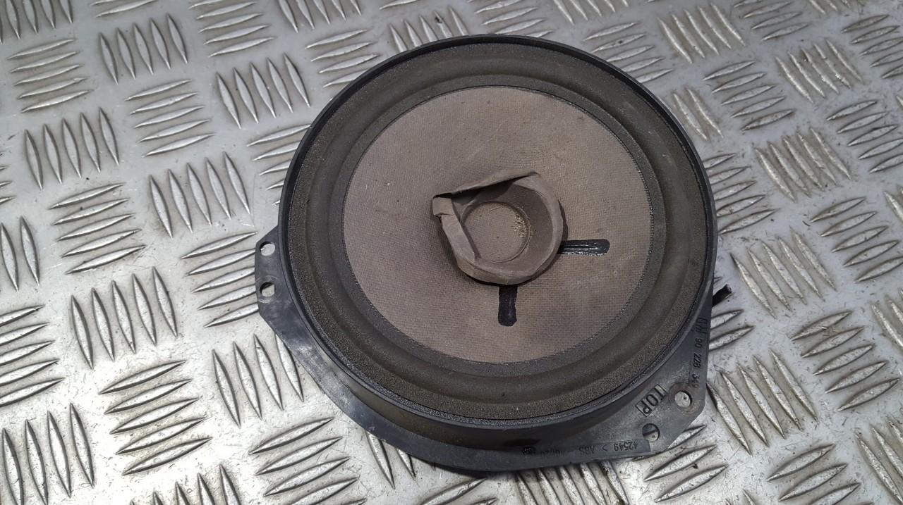 090228349 Opel Astra 1998 Speaker (audio)