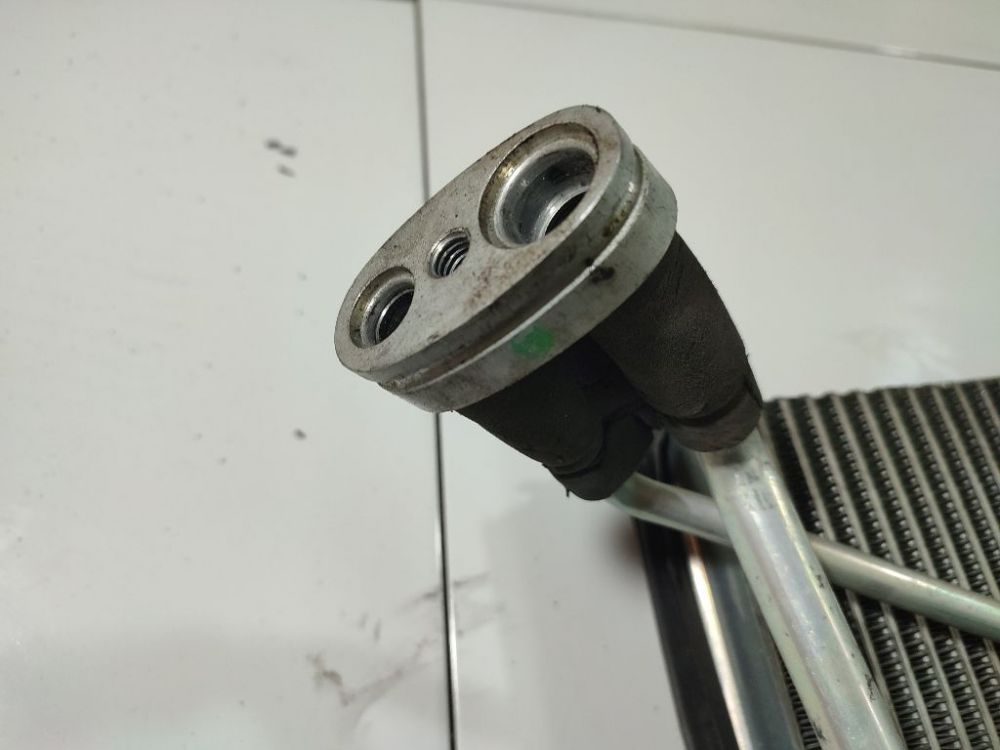 Volkswagen Passat 1997 Air Conditioning Condenser - Thumbnail 3