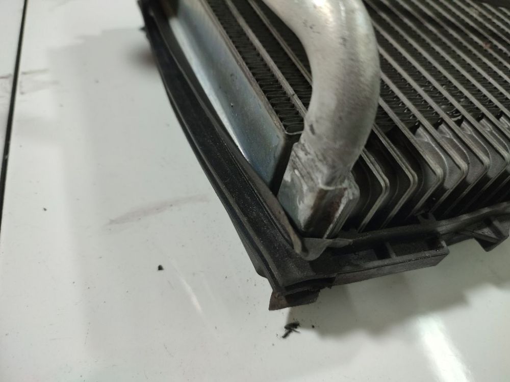 Volkswagen Passat 1997 Air Conditioning Condenser - Thumbnail 4