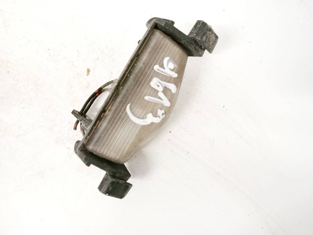 E110433 Mazda 3 2007 Numura apgaismojums - AIZMUGURE