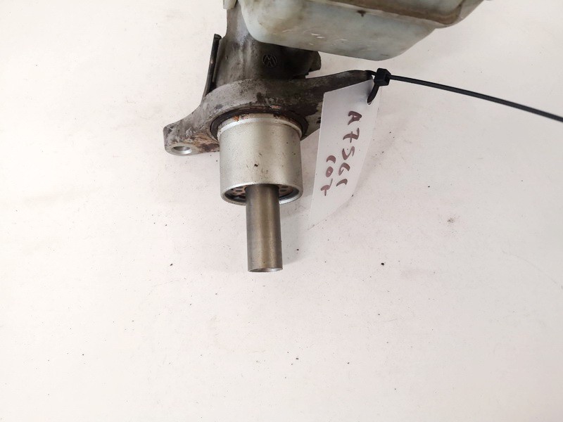 used used Brake Master Cylinder Skoda Octavia 2006 1.9L EIS01500732