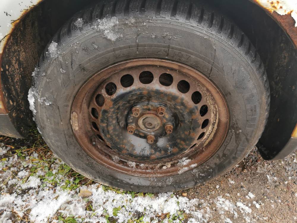 5X112 Volkswagen Passat 1998 Komplet stalowych felg R15 - Thumbnail 4