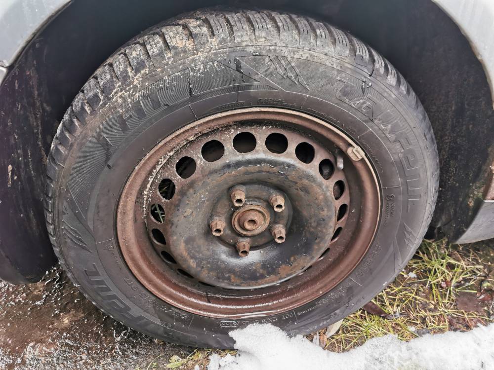 5X112 Volkswagen Passat 1998 Komplet stalowych felg R15 - Thumbnail 3