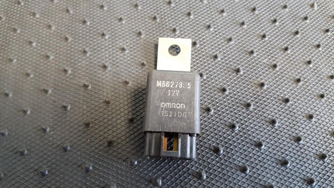 MB627895 1521D6 Relay module Mitsubishi L200 2005 EIS00257323 Used