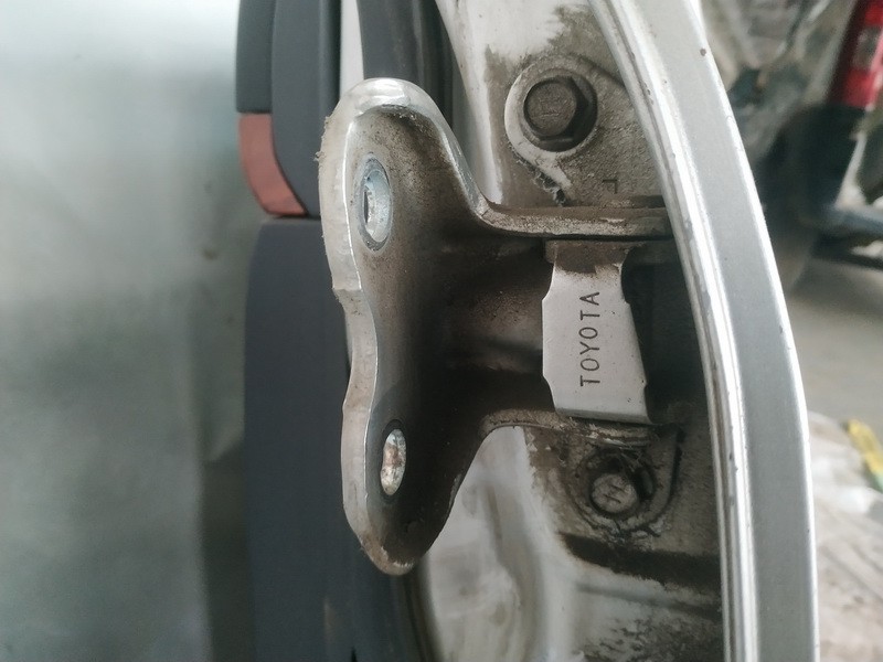 Toyota Avensis 2003 Charnière de porte arrière