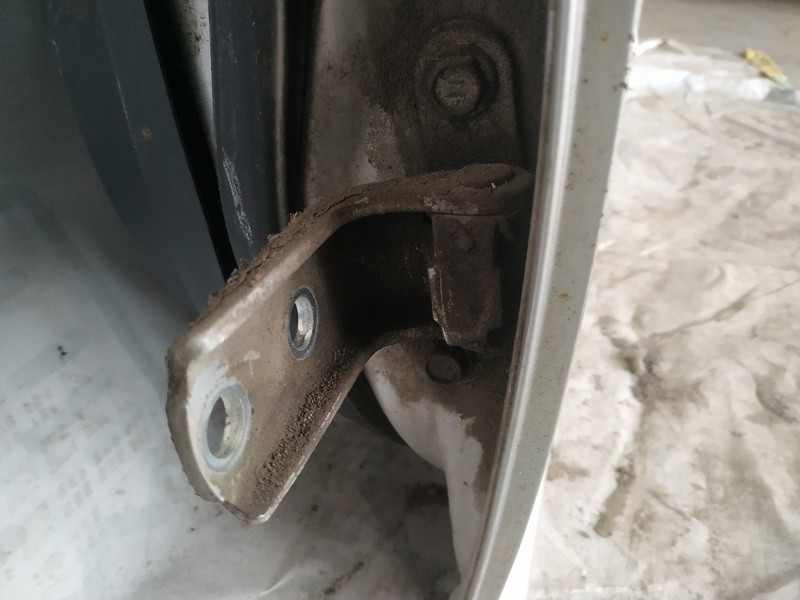 Toyota Avensis 2003 Charnière de porte avant