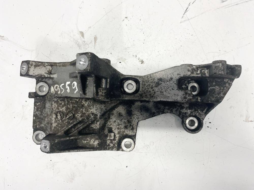 045903143E Skoda Fabia 2009 Engine Mount Bracket and Gearbox Mount Bracket
