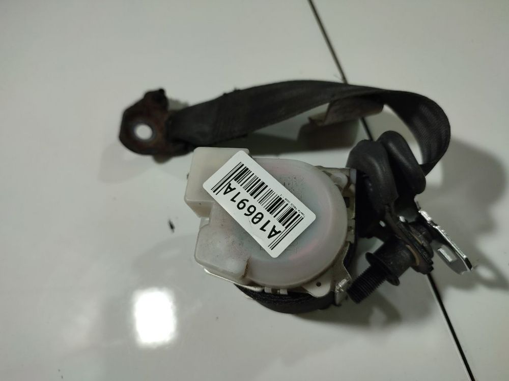 0435029 Toyota Yaris 2008 Seat belt - REAR RIGHT