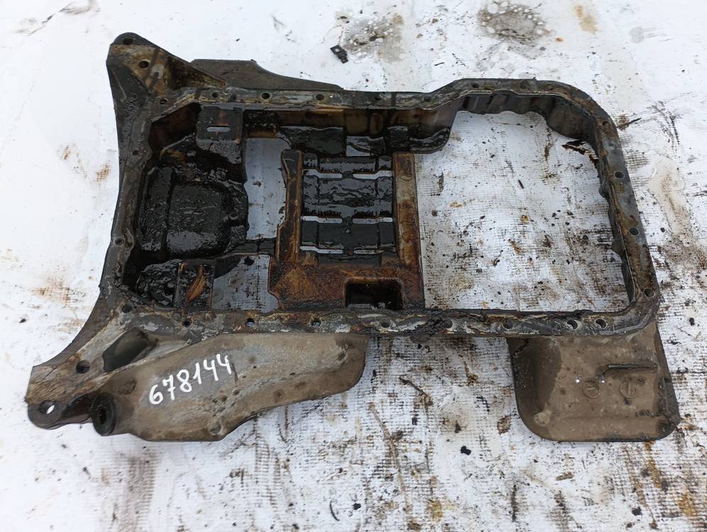 R1120141402 Mercedes-Benz C-CLASS 2002 Miska olejowa silnika