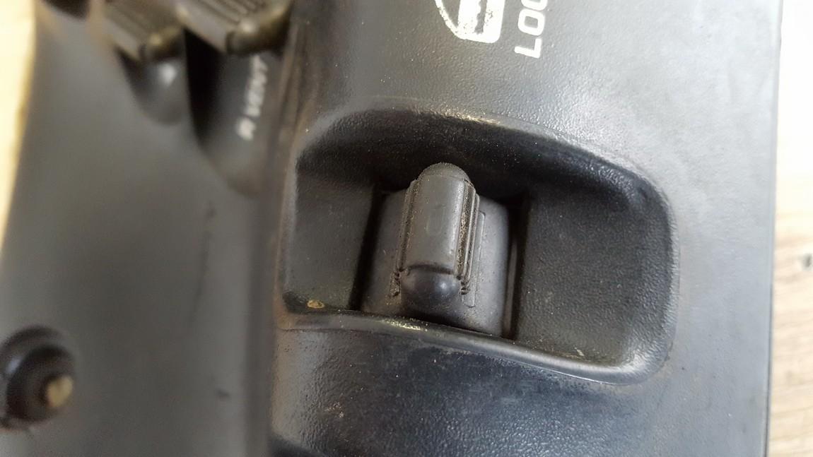 4685435 Chrysler Voyager 1996 Power window control (Window Regulator-Window Switch)