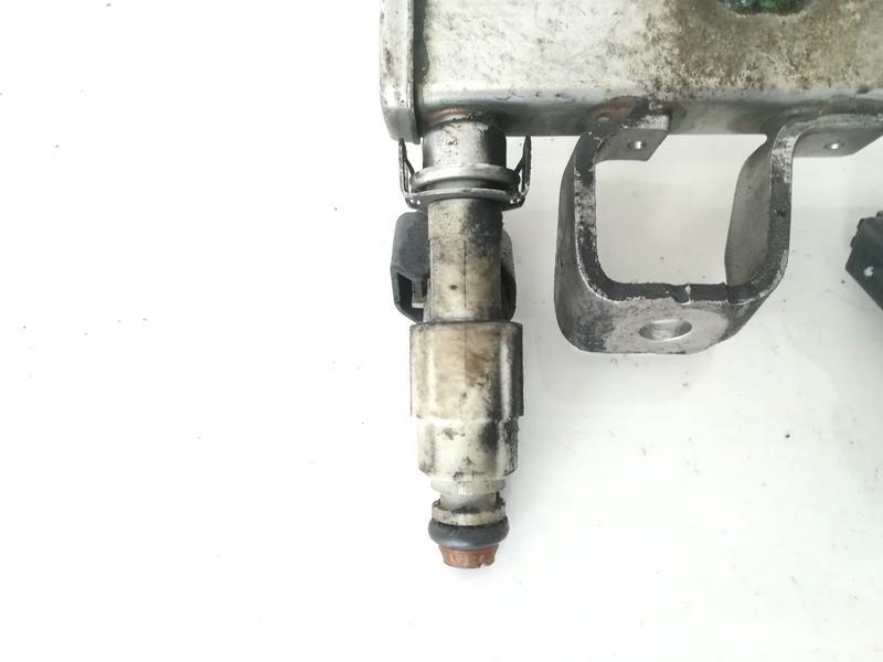 6M8G9D280AA Mazda 5 2006 Fuel injector rail (injectors)(Fuel distributor) - Thumbnail 2