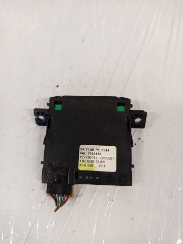 901512260001 Volkswagen Phaeton 2006 Klimata vadības panelis (sildītāja vadības slēdži) - Thumbnail 4