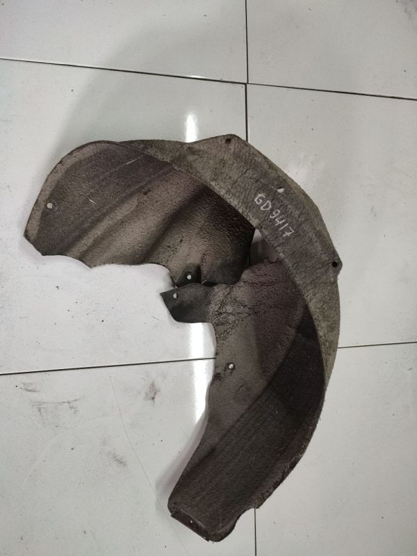 Ford Focus 2004 Plastic Inner Fender - REAR RIGHT