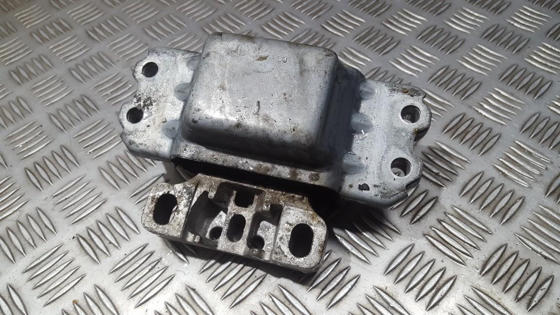 1K0199555 Volkswagen Caddy 2008 Poduszki silnika oraz poduszki skrzyni biegów