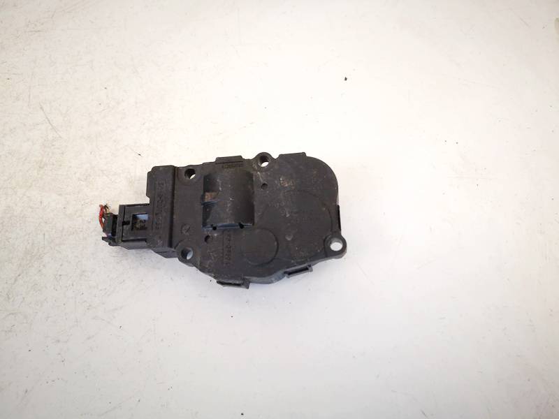 410475520 Mercedes-Benz C-CLASS 2008 Heater Vent Flap Control Actuator Motor - Thumbnail 2