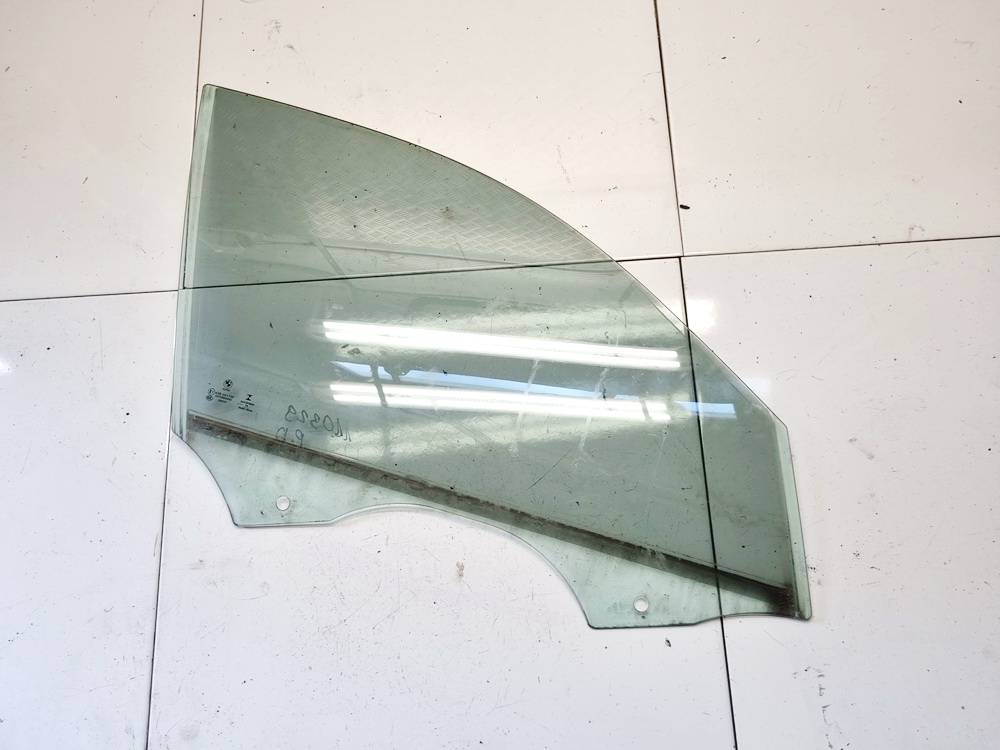 43R001735 BMW 3-Series 2016 Vitre de Porte Avant Droite