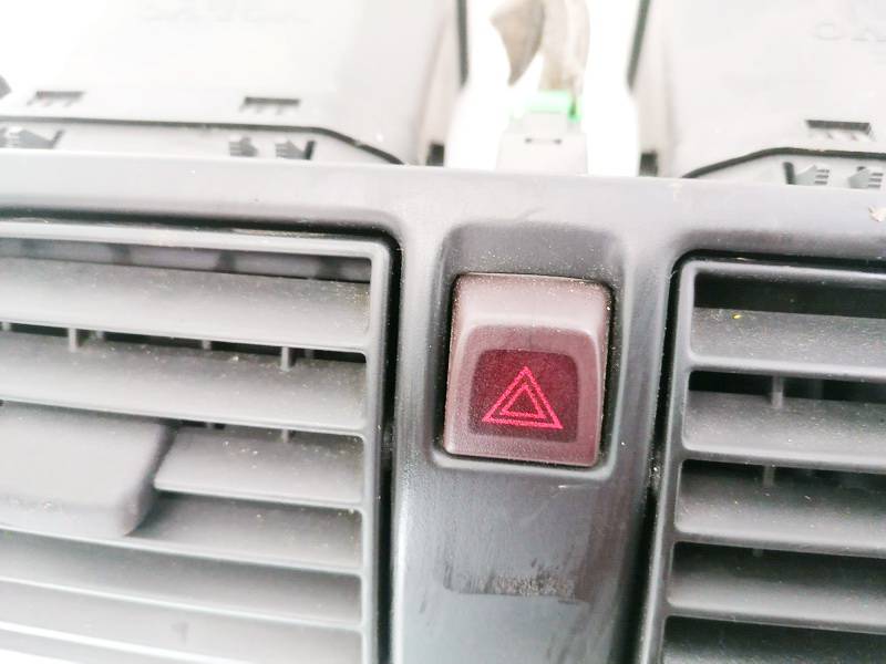30739296 Volvo V50 2007 Hazard switch