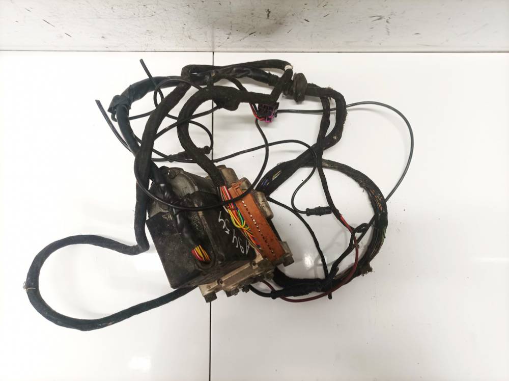 0265201049 Audi 80 1992 ABS blokas