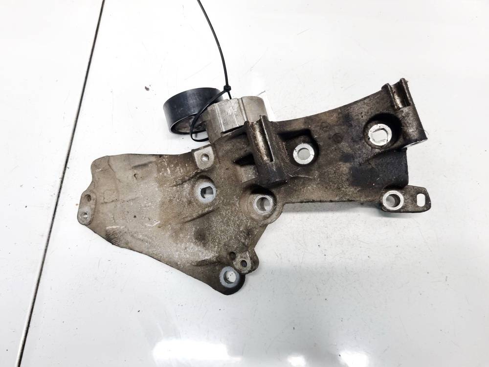 8200669494 Renault Laguna 2008 Engine Mount Bracket and Gearbox Mount Bracket