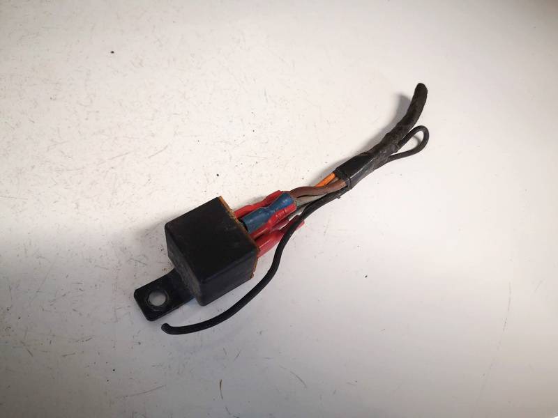 12V30A Volkswagen Polo 2005 Relay module