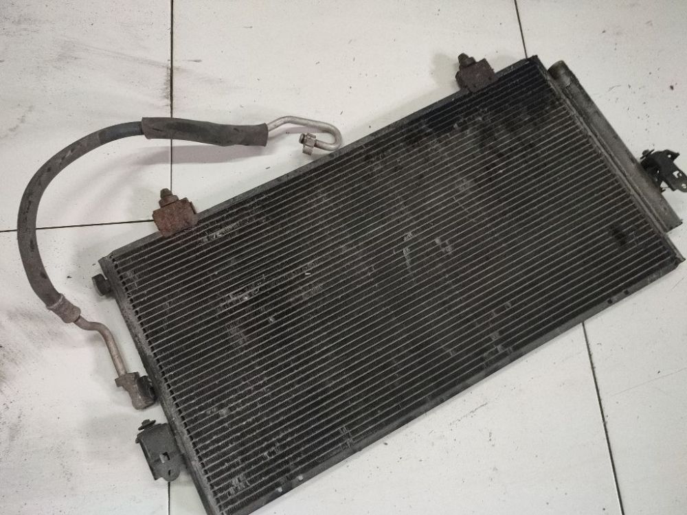 Toyota RAV-4 2003 Air Conditioning Condenser - Thumbnail 2