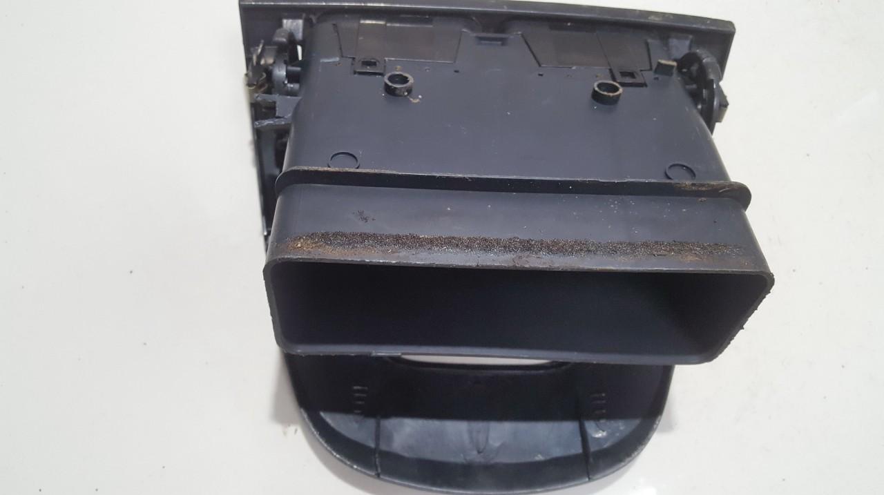 MR114053 USED Dash Vent (Air Vent Grille) Mitsubishi Carisma 1995 