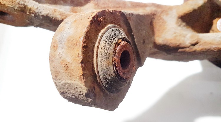 Toyota Avensis 2003 Stebules kronsteinas G.K. - Thumbnail 2