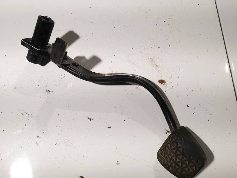 040313004514 Opel Vectra 2004 Sankabos pedalas