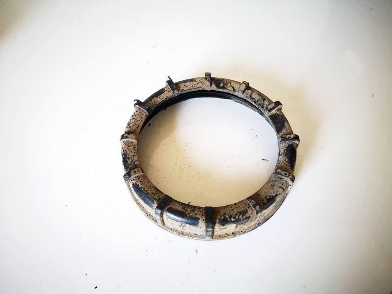 321201375A Audi A3 1997 Pierścień Mocujący Pompy Paliwa