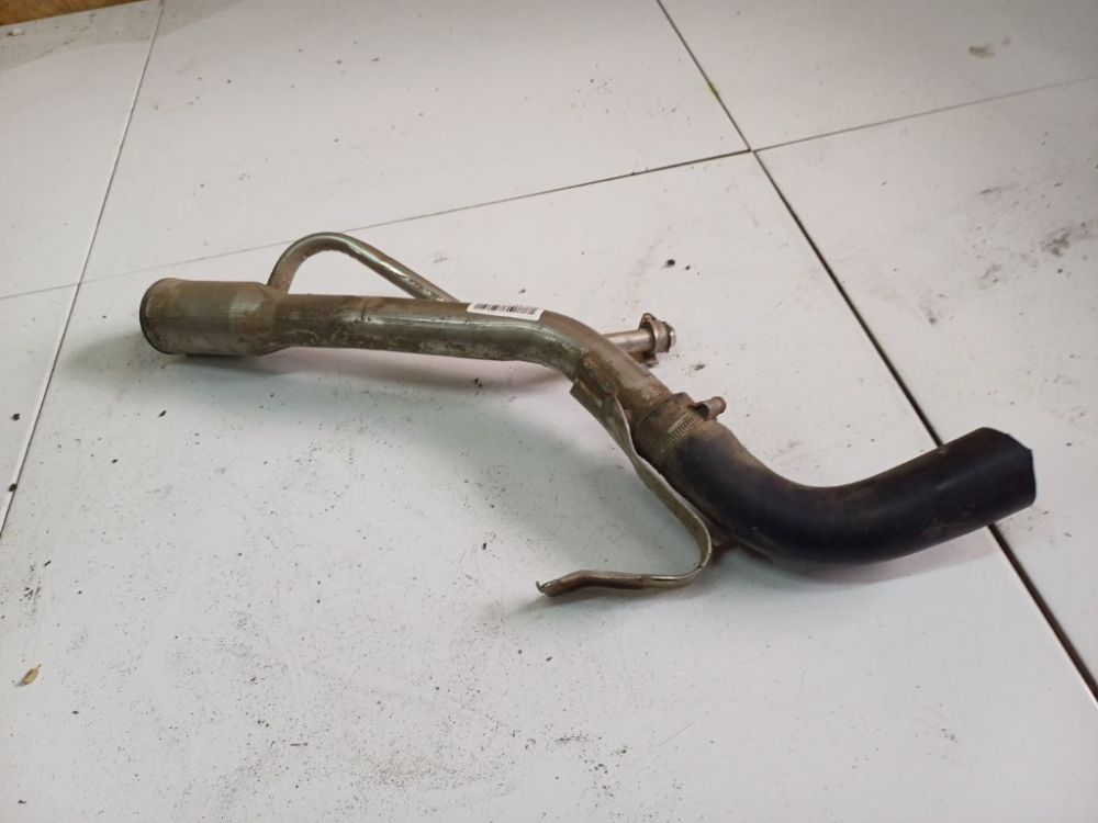 Ford Transit 2006 Króciec wlewu paliwa - Thumbnail 3