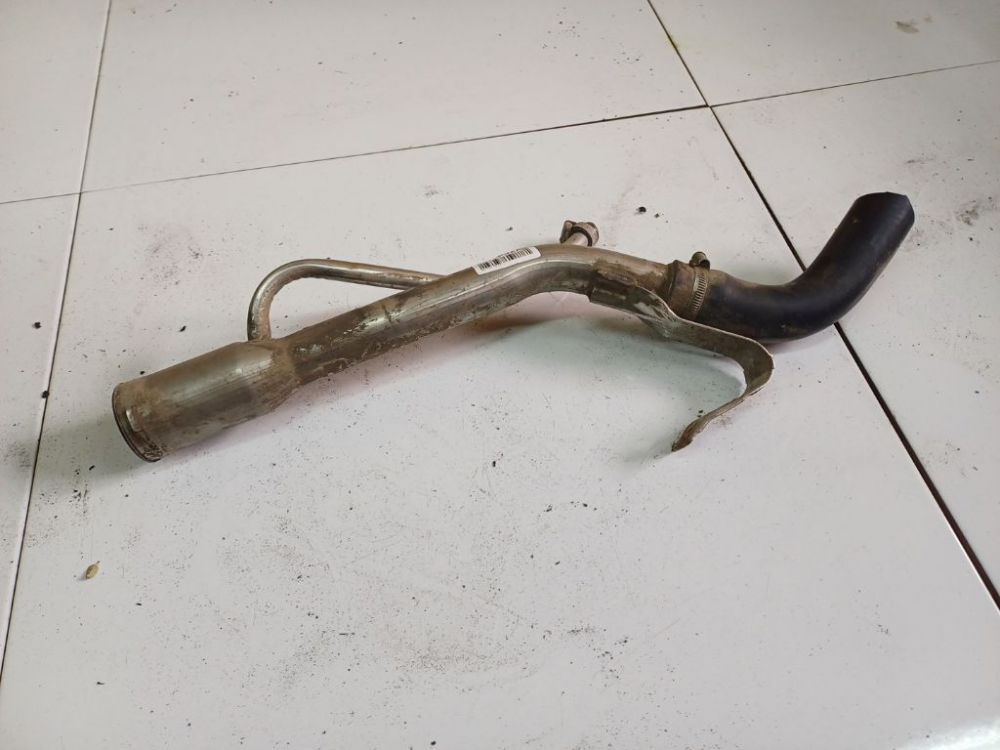 Ford Transit 2006 Króciec wlewu paliwa - Thumbnail 4