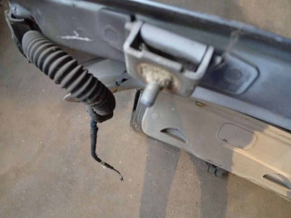 Renault Laguna 2001 Aizmugurējā vāka eņģe - AIZMUGURE PA LABI - Thumbnail 4