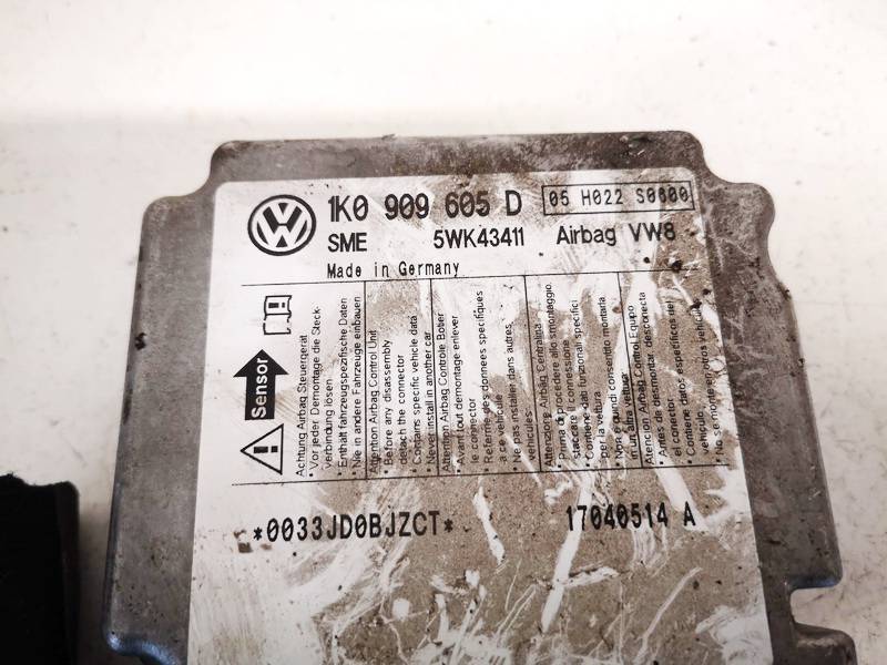 1K0909605D Volkswagen Golf 2004 Airbag crash sensors module - Thumbnail 2