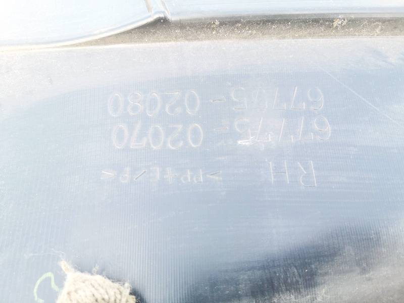 6777502070 Toyota Corolla 2003 Oviverhoilu (ABS-levyverhous) - TAKANA OIKEALLA - Thumbnail 3