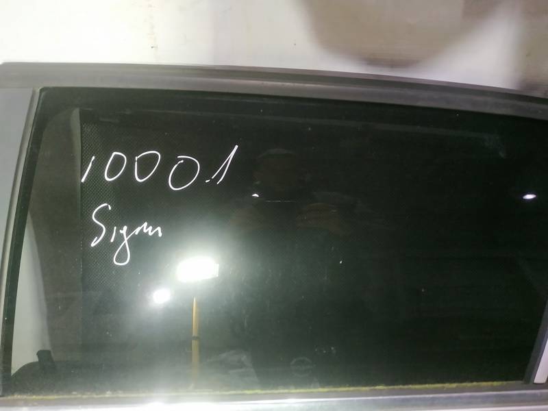 AS2 Opel Signum 2003 Durvju stikls - AIZMUGURE PA KREISI