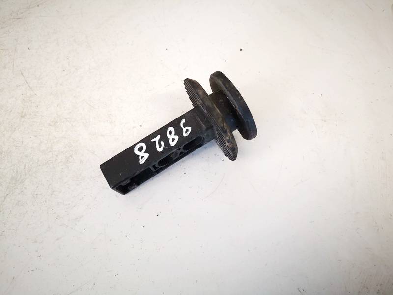 A2048800130 Mercedes-Benz C-CLASS 2008 Other holders