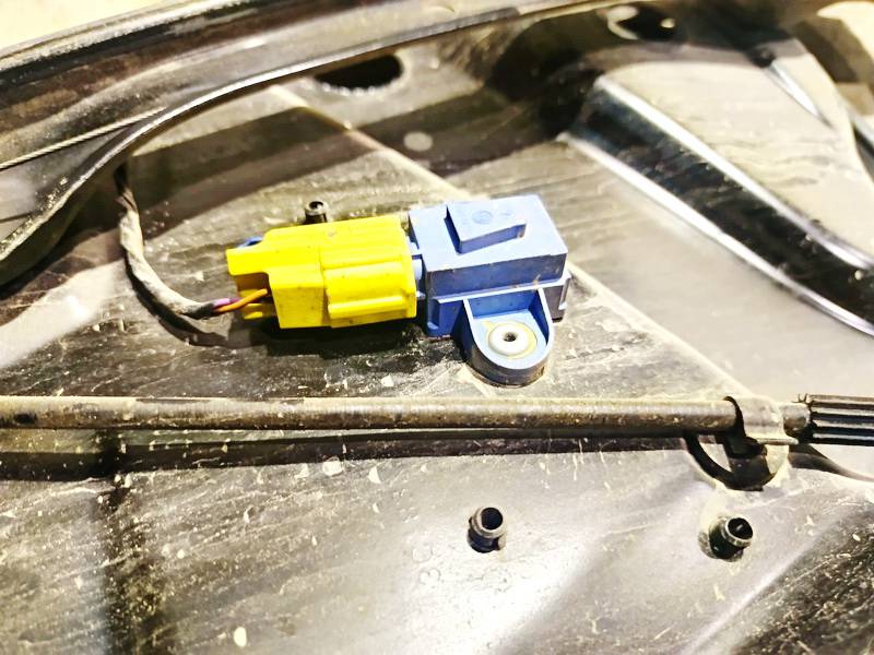 1K0955557A Volkswagen Passat 2005 Srs Airbag crash sensor - Thumbnail 2