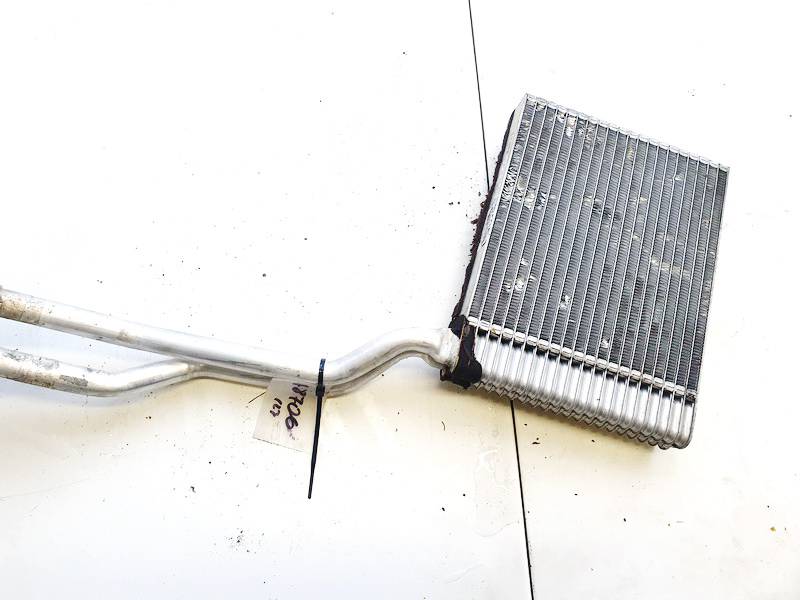 VP6G9H18476AB Ford Galaxy 2006 Salona sildītāja radiators