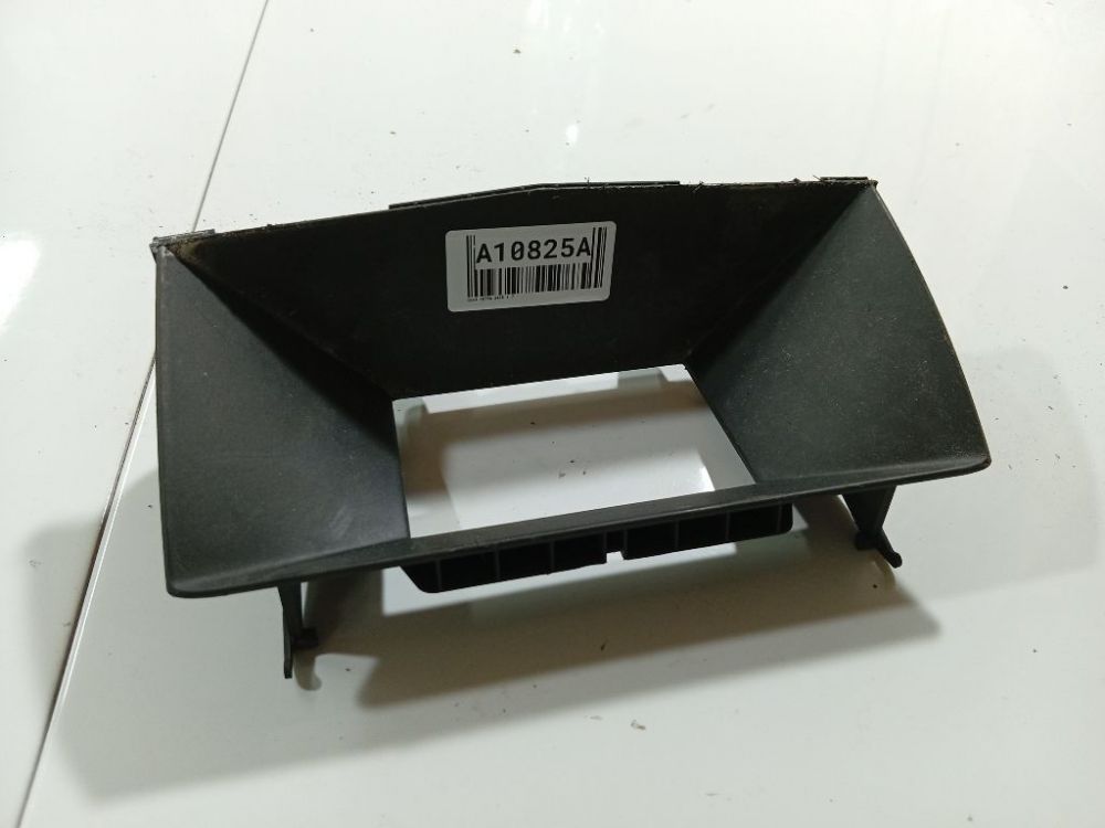 330188061 Opel Astra 2005 Interior trim