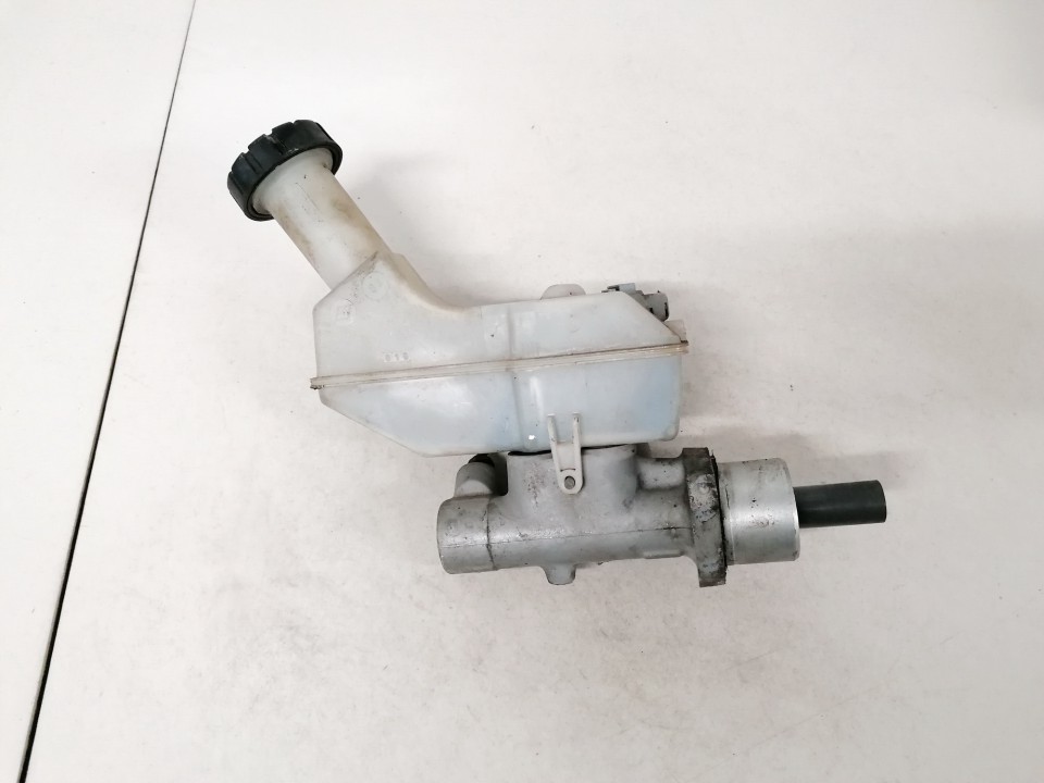 8200129956 used Brake Master Cylinder Nissan Micra 2003 1.2L
